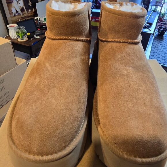 UGG Classic Ultra Mini New Heights Chestnut Suede Boot 1158311 Women's Size 9 - Picture 4 of 10